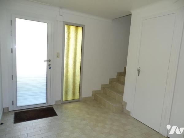 Maison divisée en 3 appartements à 250 m de la plage