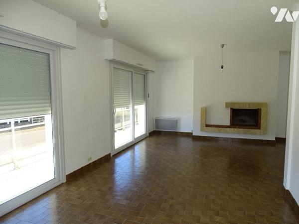 Maison divisée en 3 appartements à 250 m de la plage
