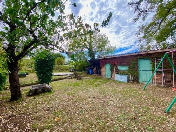 Auch - Proche Leclerc, jolie maison 4 chambres sans travaux avec superbe jardin