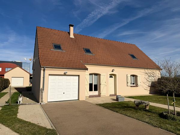 Maison 8 pièces - 150 m² Exclusivité efficity