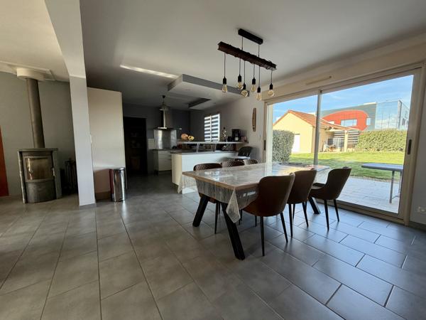 Maison 8 pièces - 150 m² Exclusivité efficity