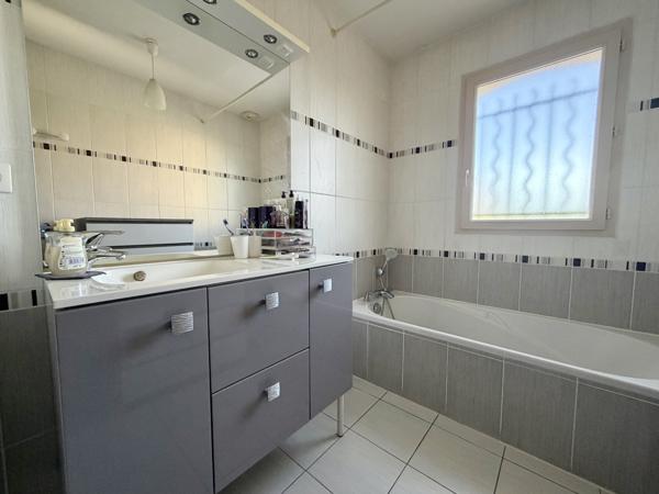 Maison 8 pièces - 150 m² Exclusivité efficity