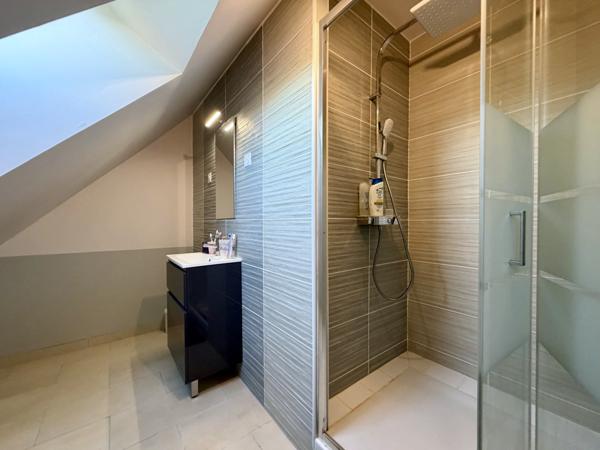 Maison 8 pièces - 150 m² Exclusivité efficity