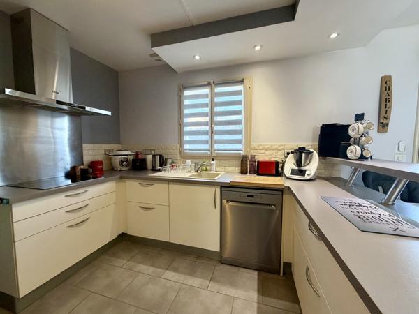 Maison 8 pièces - 150 m² Exclusivité efficity