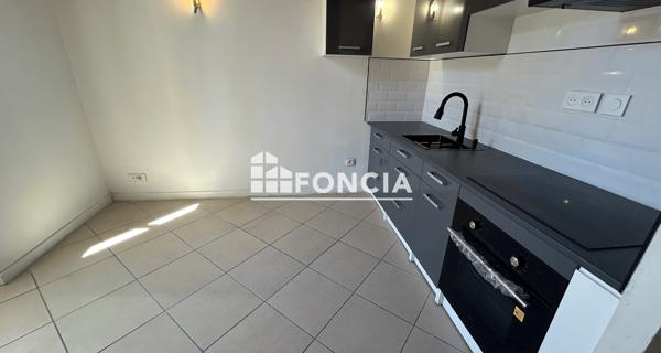 Location Appartement 3 pièces 40.75 m² - Marseille 13013