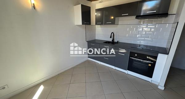 Location Appartement 3 pièces 40.75 m² - Marseille 13013