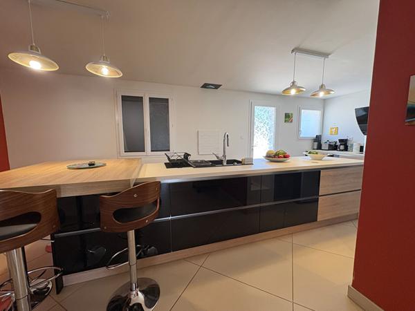 Villa LIMOUX 5 Chambres 222 m² sur terrain de 5966 m²