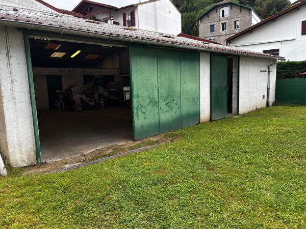 Stationnement couvert et sécurisé à Behobie