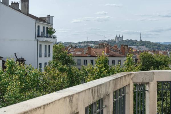 LYON 6 - COURS VITTON