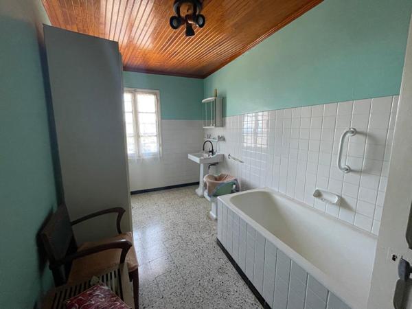 Rogliano (20247) Rare à la Vente : Ensemble Immobilier de Charme – Rogliano