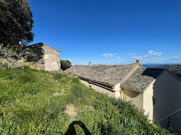 Rogliano (20247) Rare à la Vente : Ensemble Immobilier de Charme – Rogliano