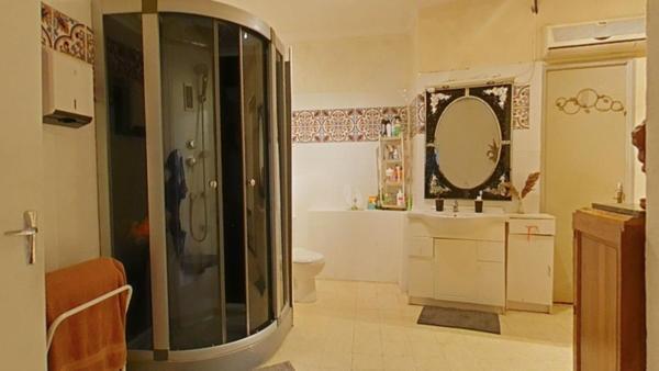 Maison de village à Ouveillan 8 pièces - 240 m² avec extèrieur