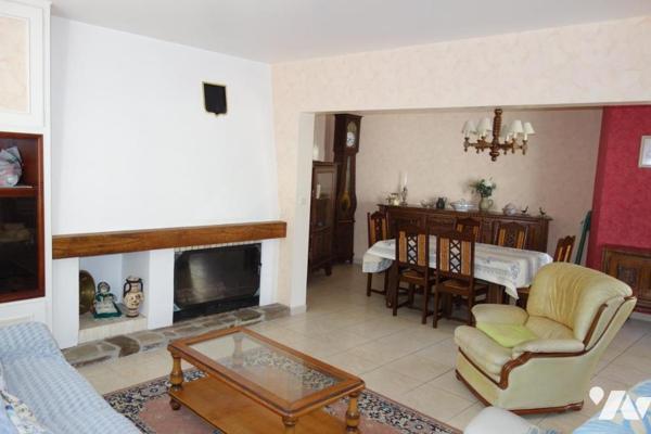 Exclusivité : maison de plain pied, 3 chambres en centre bourg