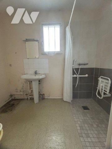 MAISON A VENDRE BAUGE EN ANJOU
Commerces, services, écoles.
Maison de plain pied située centr...