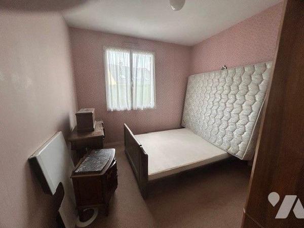 MAISON A VENDRE BAUGE EN ANJOU
Commerces, services, écoles.
Maison de plain pied située centr...