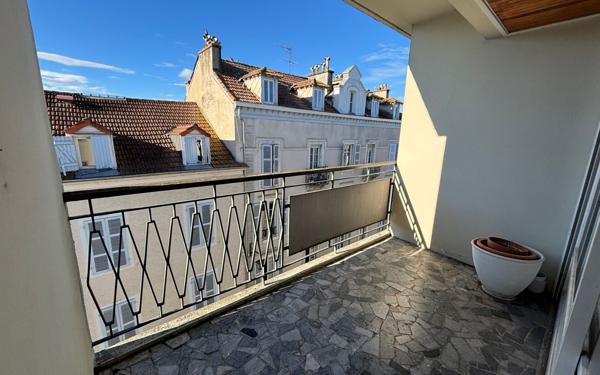 Appartement à vendre    3 pièces • 79,13 m2 Pau
