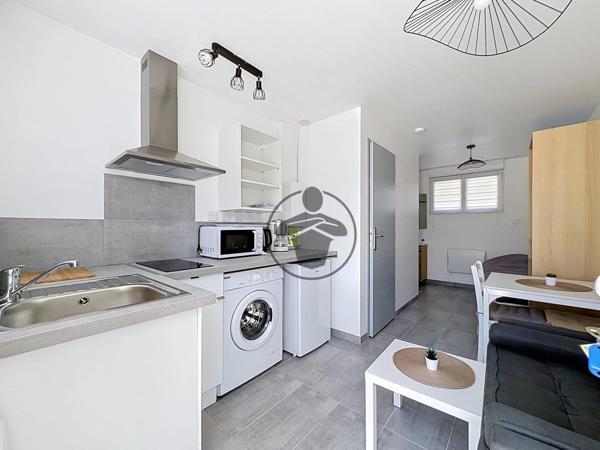 Location                                                      Appartement
                        
                     1 pièces                      15 m2                     à Saint-Quentin