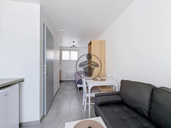 Location                                                      Appartement
                        
                     1 pièces                      15 m2                     à Saint-Quentin