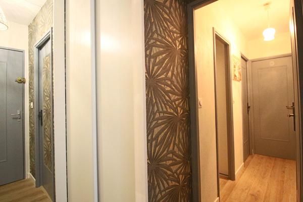 Appartement 3 pièces avec terrasse et parking