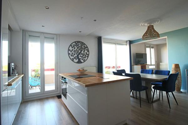 Appartement 3 pièces avec terrasse et parking