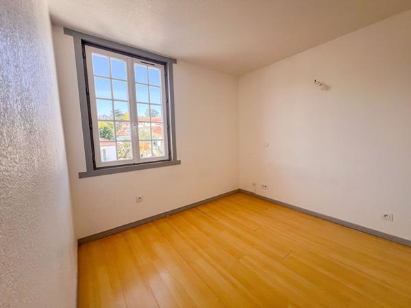 CIBOURE CENTRE-VILLE ? APPARTEMENT T3