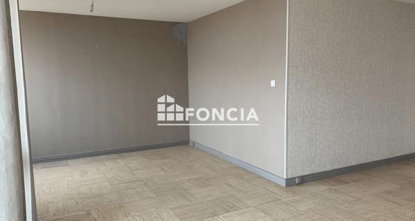 Location Appartement 4 pièces 93.49 m² - Saint-étienne 42100