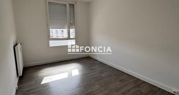 Location Appartement 4 pièces 93.49 m² - Saint-étienne 42100