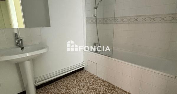 Location Appartement 4 pièces 93.49 m² - Saint-étienne 42100