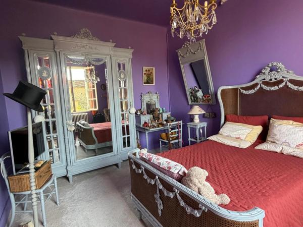 PLAISANCE (32) centre, élegante MAISON DE MAITRE XVIIIs, sans travaux, 190m2 sur 800m2 de jardin clos et paysagé, belle dépendance, chauffage central , 4chambres dont 1 au rez-de-chaussée, salon 44m2