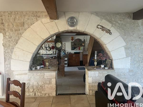 Maison à vendre 7 pièces 205 m² Chevanceaux