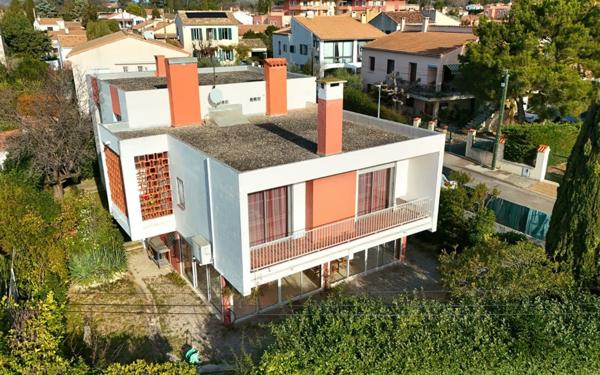 Maison à vendre    5 pièces • 130 m2 Salon-de-Provence