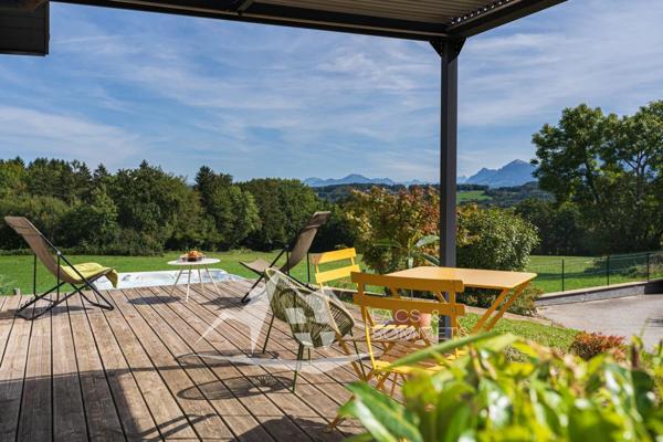 Villa avec dépendance Cuvat : 5 chambres, piscine et vue montagne à 3 min de l’A41
