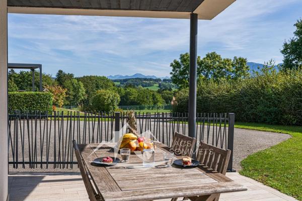 Villa avec dépendance Cuvat : 5 chambres, piscine et vue montagne à 3 min de l’A41