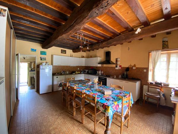 Maison 6 pièces – 211 m² environ à Pont-Péan (ref : 72800)