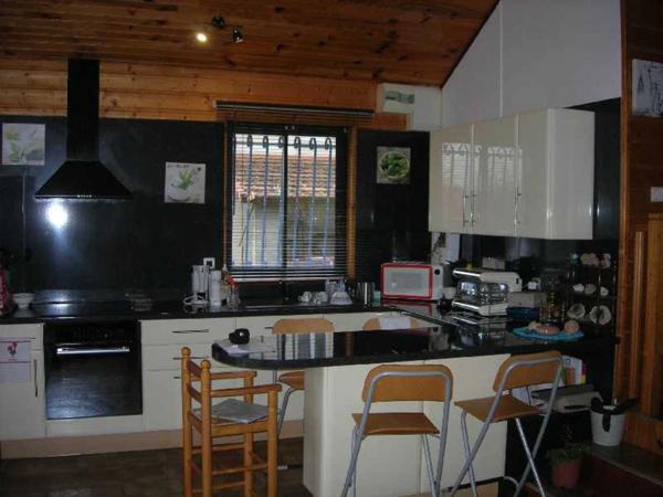 A 8 MINUTES DE LIMOGES SECTEUR ISLE MAGNIFIQUE MAISON PIERRE DE 159 M² 4 CHAMBRES PLUS UN CHALET ET UNE DEPENDANCE