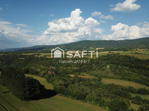 Terrain avec vue exceptionnelle sur la montagne