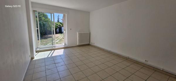 A LOUER - PORTET SUR GARONNE - Maison T4 Plain Pied  avec jardin et GARAGE - G1318-JG