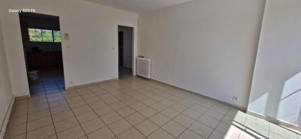 A LOUER - PORTET SUR GARONNE - Maison T4 Plain Pied  avec jardin et GARAGE - G1318-JG