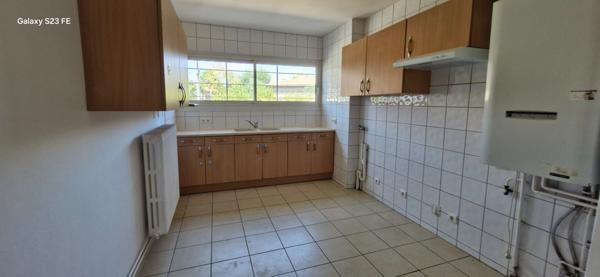 A LOUER - PORTET SUR GARONNE - Maison T4 Plain Pied  avec jardin et GARAGE - G1318-JG
