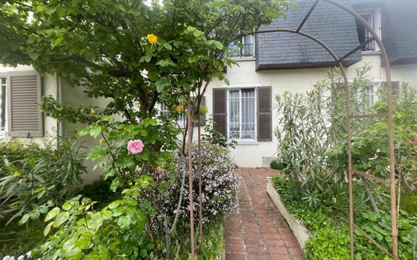 Maison à vendre    3 pièces • 85 m2 Arcueil