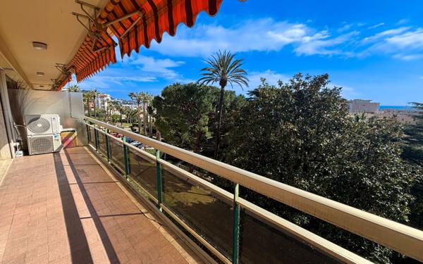 Appartement à vendre    3 pièces • 73,57 m2 Cannes