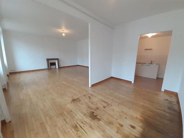 Appartement 2 chambres - QUIMPERLE - 82.5 m2 , Quimperle