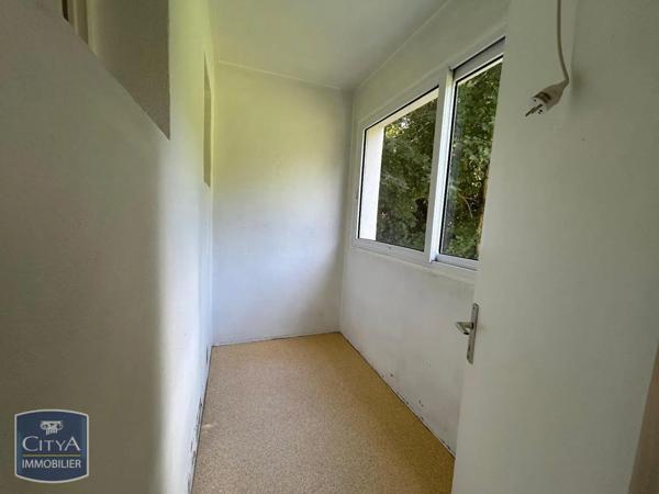 Appartement à louer 4 pièces 80.8m²