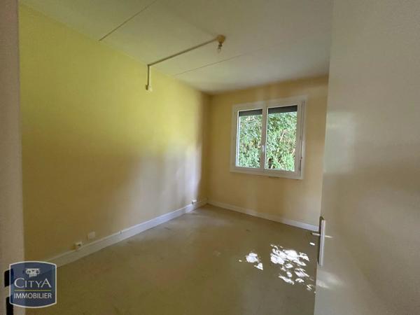 Appartement à louer 4 pièces 80.8m²