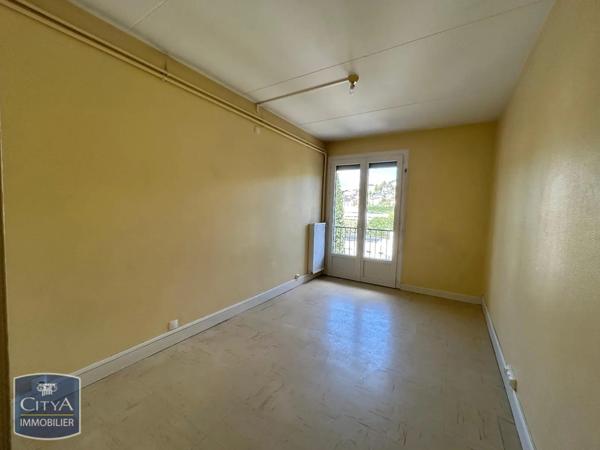 Appartement à louer 4 pièces 80.8m²