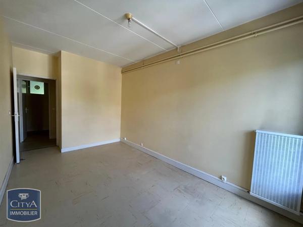 Appartement à louer 4 pièces 80.8m²