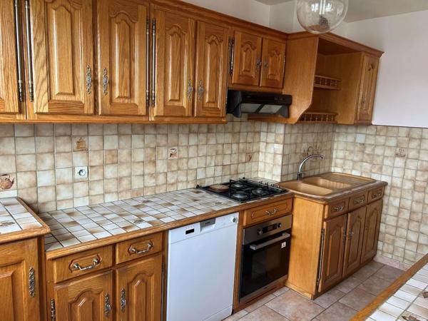 Appartement à louer 4 pièces 81.17m²