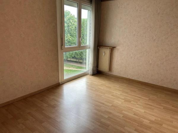 Appartement à louer 4 pièces 81.17m²