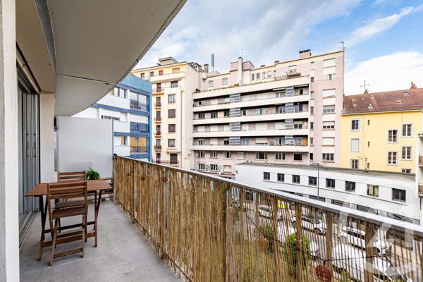 Appartement T2 à vendre  2 pièces - 54,25 m2 GRENOBLE - 38