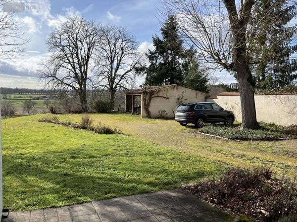 Maison à vendre à Broût-Vernet dans l'Allier (03110), ref : 63022-38
